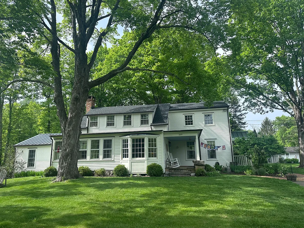 Building Photo - 269 Farmingville Rd #0