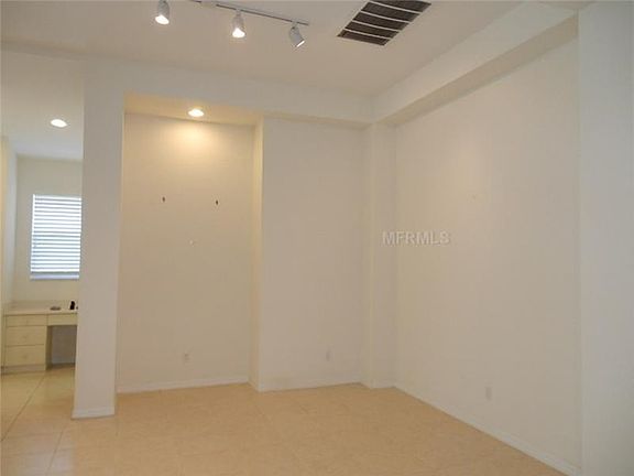 5th image of 1447 Dixie Ln