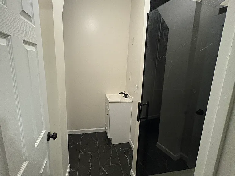 2705 E Ann St — Photo 10