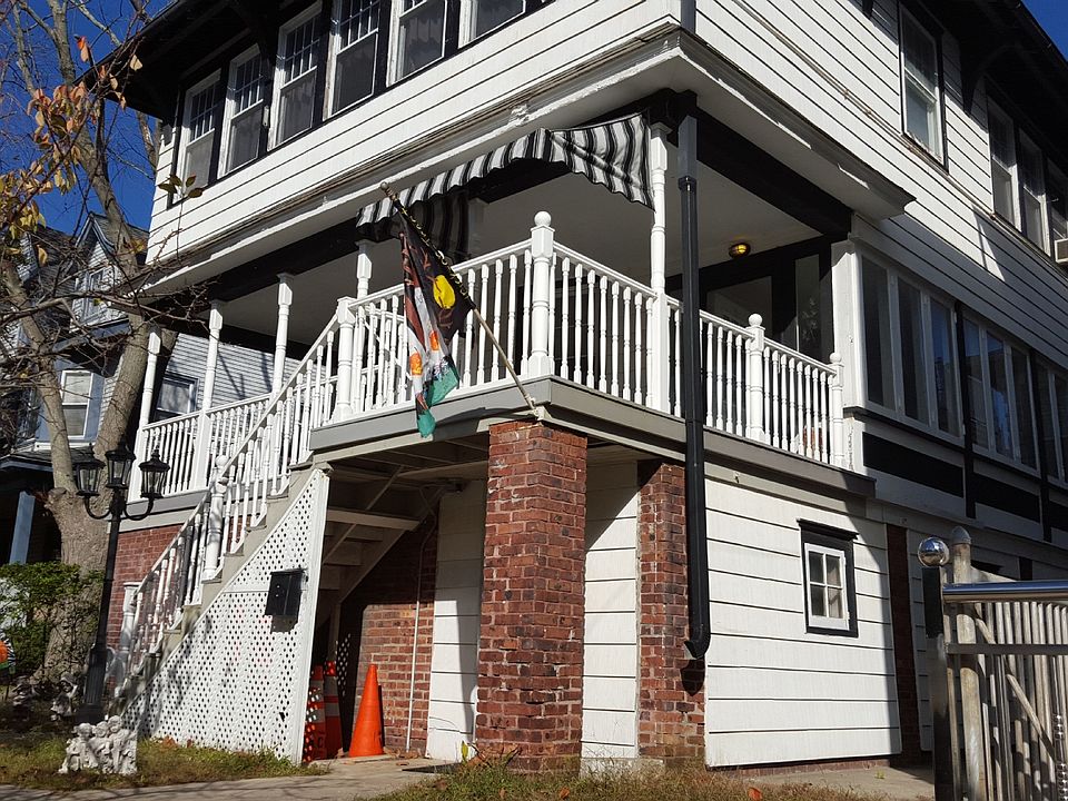 1st image of 43 N Aberdeen Pl