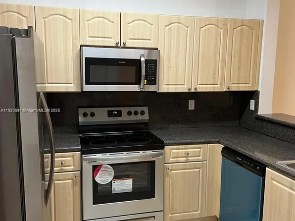 2758 SE 17th Ave Unit 102, Homestead, FL 33035