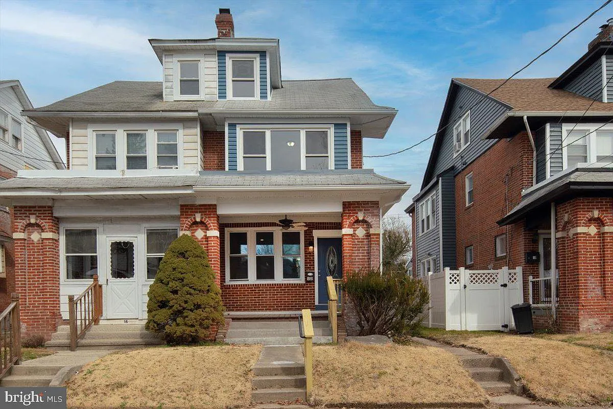 12 Columbia Ave photo 1