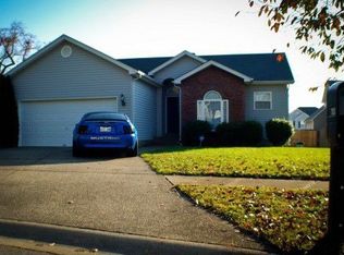 7003 Ridge Farm Ct, Louisville, KY 40291