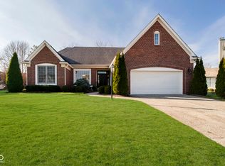 11742 Whisper Bay Ct, Carmel, IN 46033