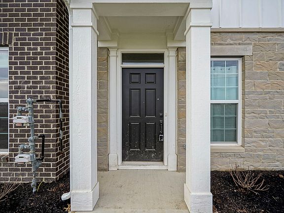 4th image of 1872 Blenker Dr