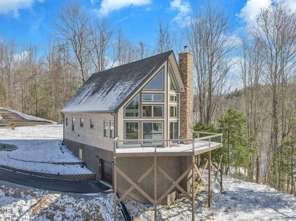 550 Ridgeview Dr, Mountain City, TN 37683