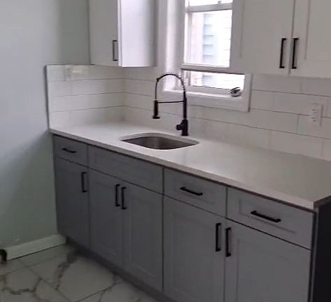 5th image of 136 Hedden Ter APT 2