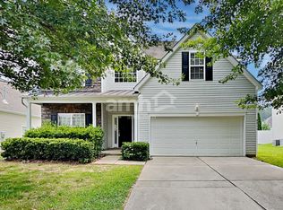 5711 Falkirk Ln, Matthews, NC 28104