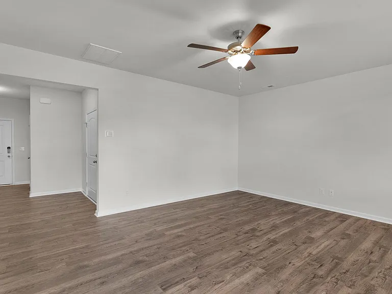 3926 Townes Blvd — Photo 5
