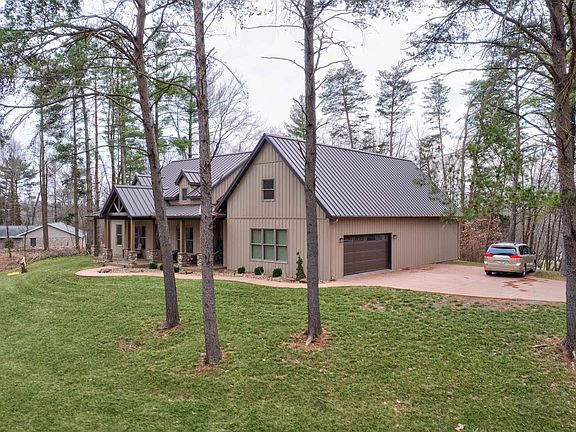 2nd image of 722 S Melchoir Dr W