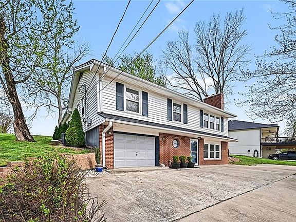 4th image of 105 Beach Dr