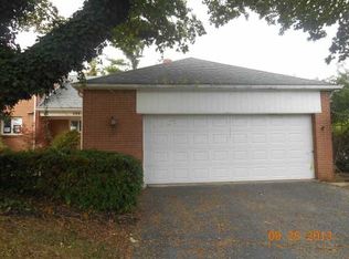 2064 Farleigh Rd, Columbus, OH 43221