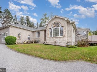 950 Cape Horn Rd, York, PA 17402