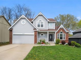 908 NE 101st Ter, Kansas City, MO 64155