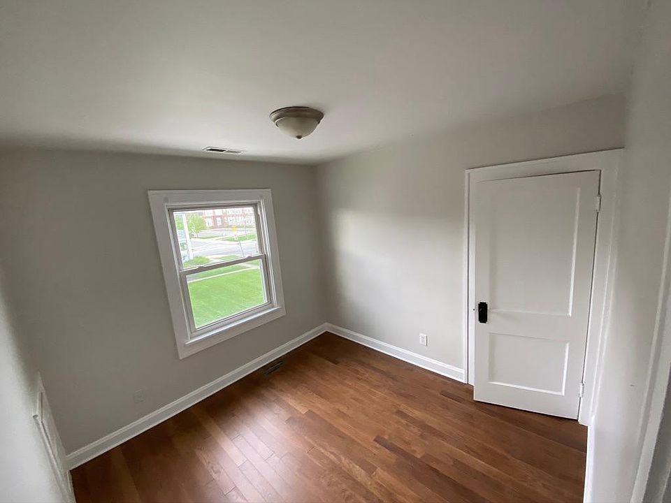 1st image of 1388 Fairview Ave