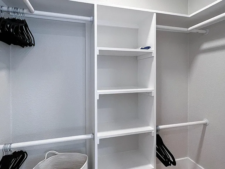 Walk in closet