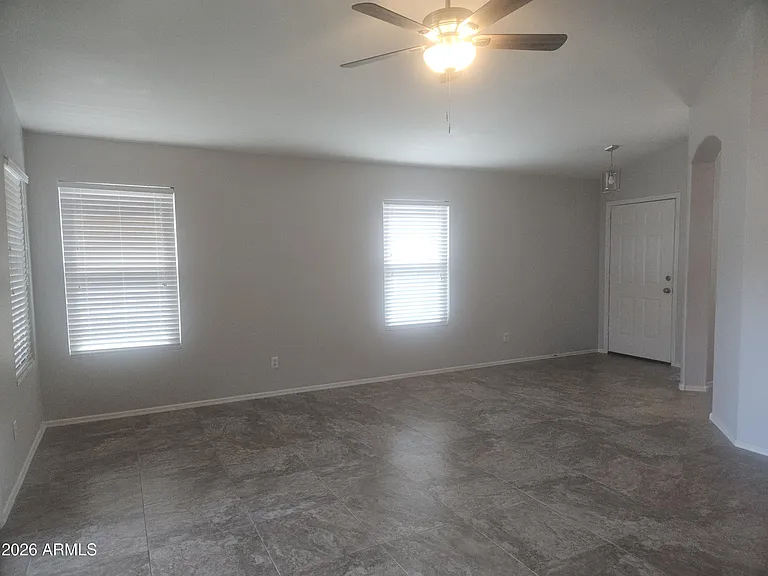 846 W Page Ave — Photo 7