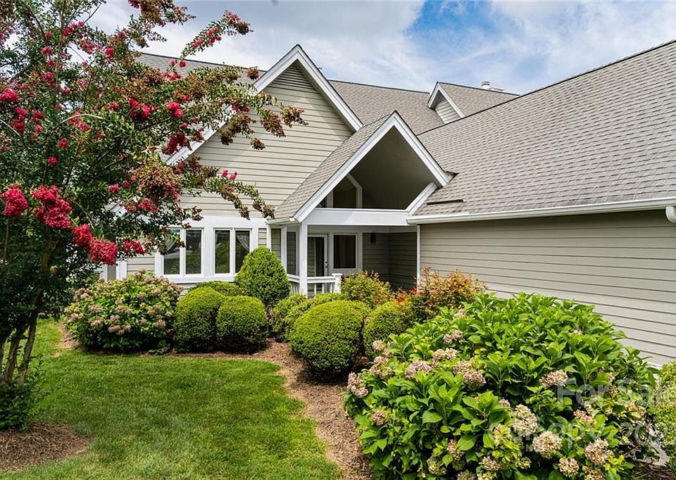 152 Overlook Dr, Flat Rock, NC 28731 Zillow