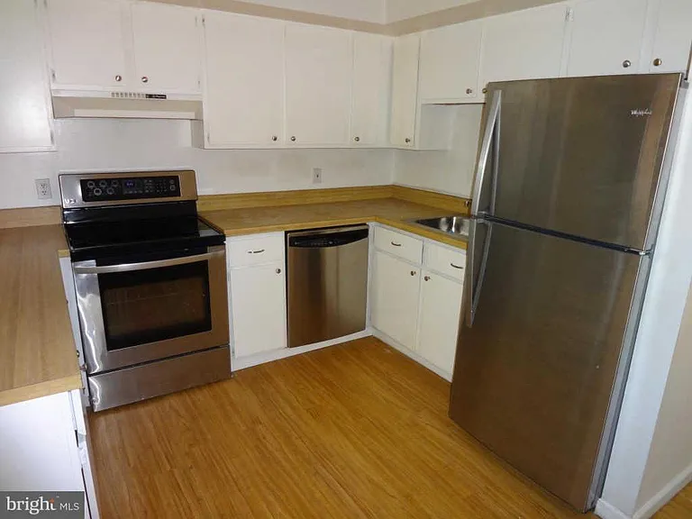 216 W Chester Pike #B — Photo 44