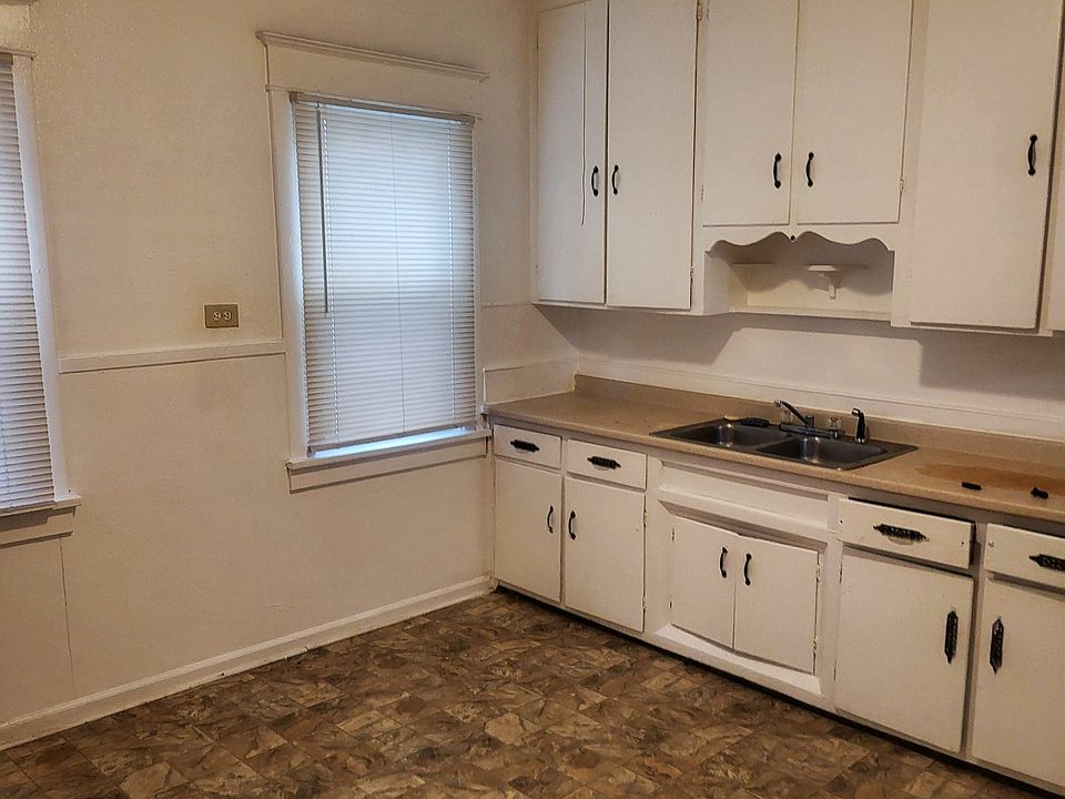 1st image of 731 Kensington Ave #1