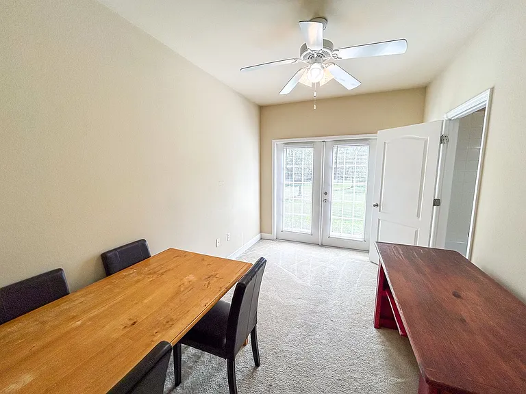 2942 SW 35th Pl #32 — Photo 8
