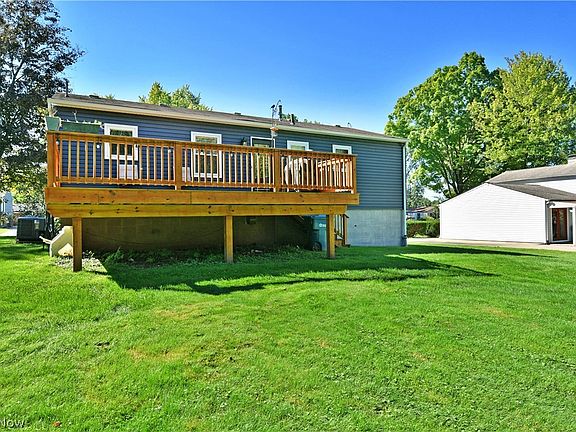 4th image of 8285 Longview Dr NE