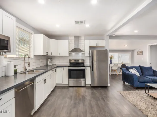 8915 N 9TH Place, Phoenix, AZ 85020