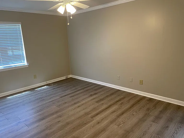Second Bedroom New Paint and Flooring