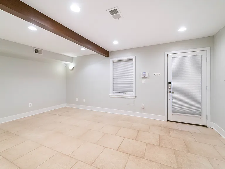 1361-1361B Perry Pl NW — Photo 11