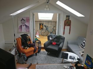 1561 8th St, Oakland, CA 94607