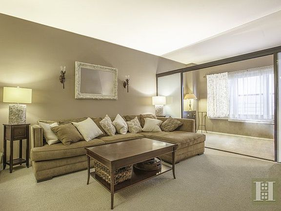 2nd image of 301 E 48th St APT 19A