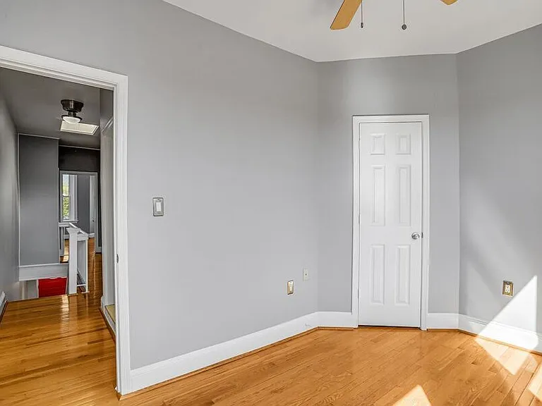 306 R St NW — Photo 40
