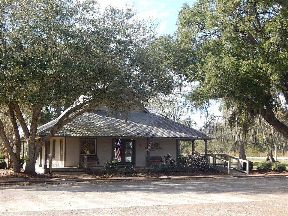 725 Bar X Trl, Angleton, TX 77515 MLS 36514526 Zillow