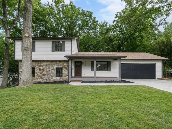 2273 Ivy Crest Dr, Buford, GA 30519