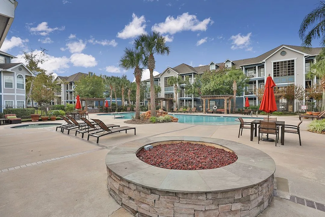Enclave At Woodbridge — Photo 1