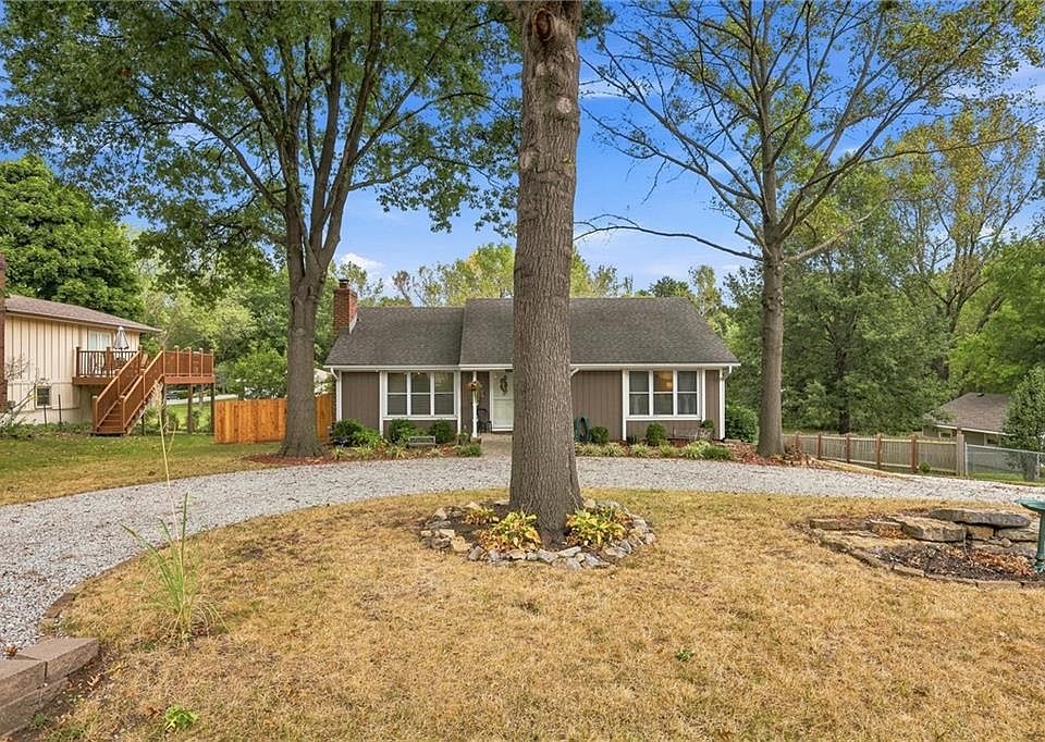1st image of 712 Shishir Rd