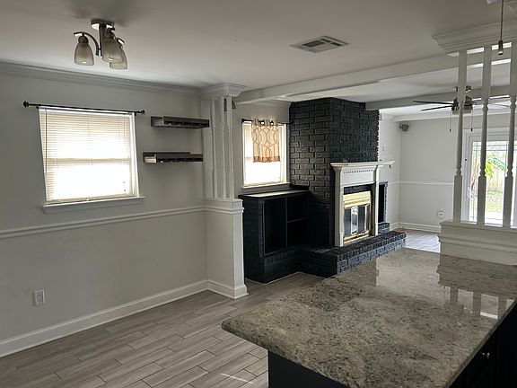 5th image of 1212 Cleary Ave