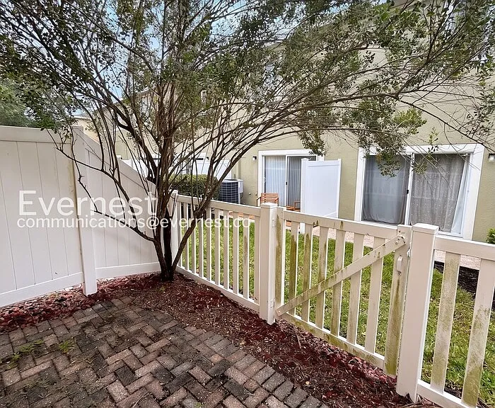 8503 Brushleaf Way — Photo 22