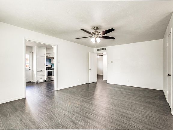 4th image of 431 E Polk St APT A