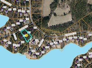103 Josephs Point, West End, NC 27376