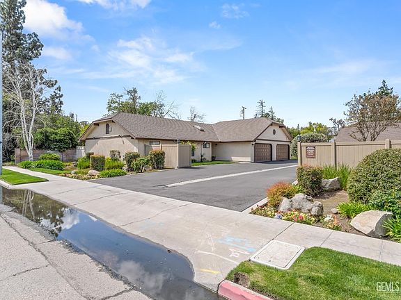2nd image of 1010 S Clovis Ave APT 108