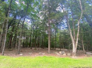 800 Oakwood Dr, Stone Ridge, NY 12484