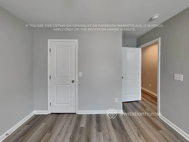 1125 Roberts St — Photo 13