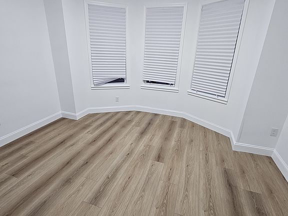 3rd image of 1013 W Sedgley Ave #B
