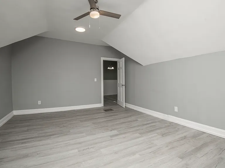 117 E Glenwood Ave #2 — Photo 16
