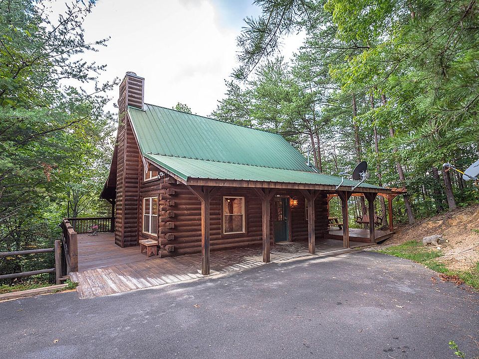 1st image of 2527 Raccoon Hollow Way