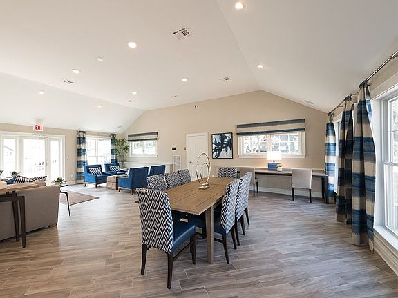 2nd image of 255 Weaver St #4436453
