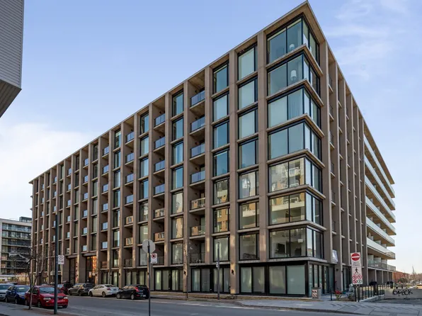 1616 Rue Des Bassins #207, Montreal, QC H3J 0C3