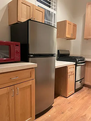 Sold by Manhattan Flats | media 14