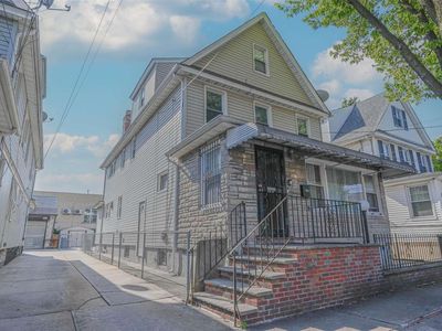 146-06 105th Avenue, Jamaica, NY, 11435